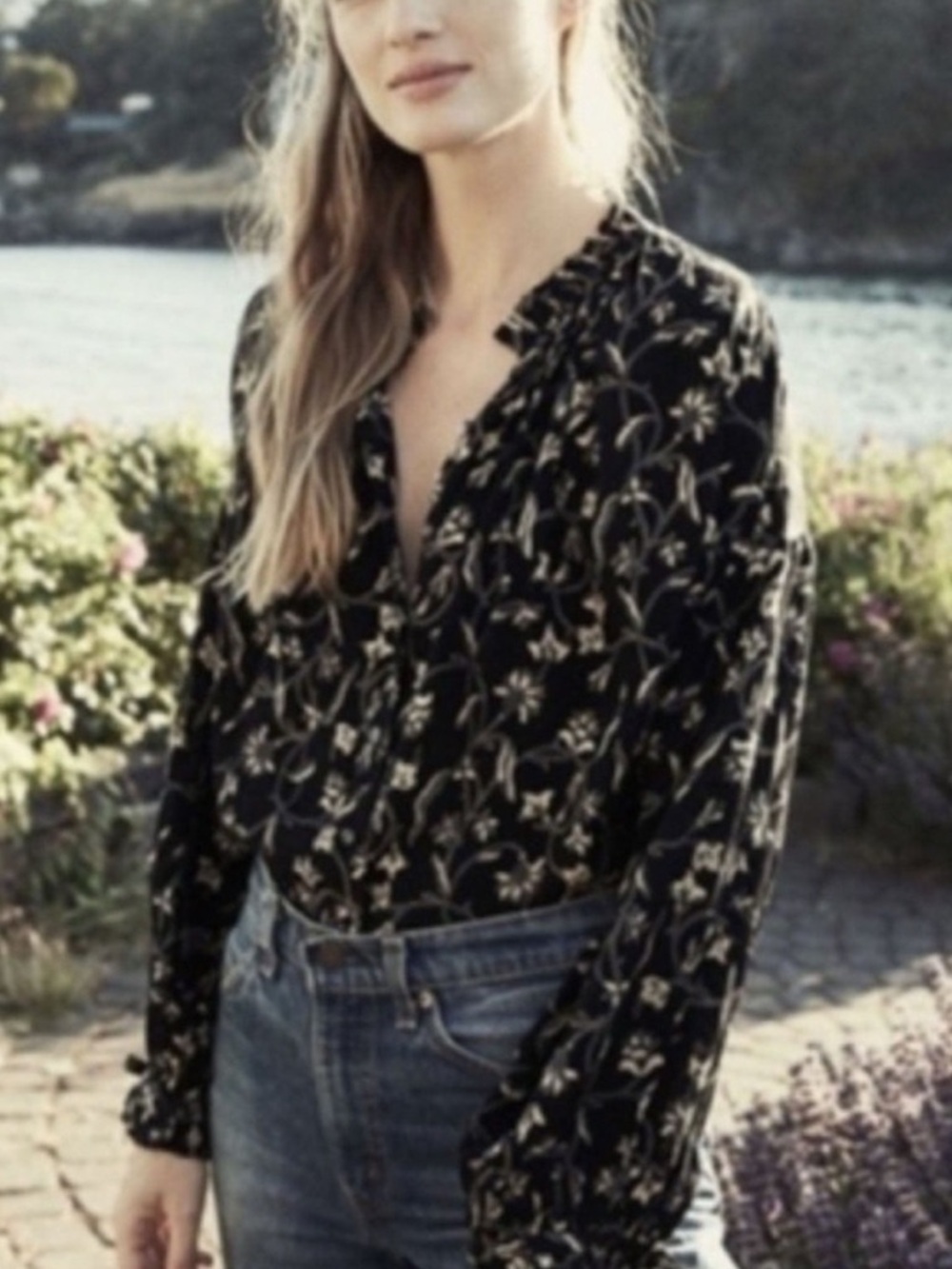 Doen Black Floral Button-Front Blouse
